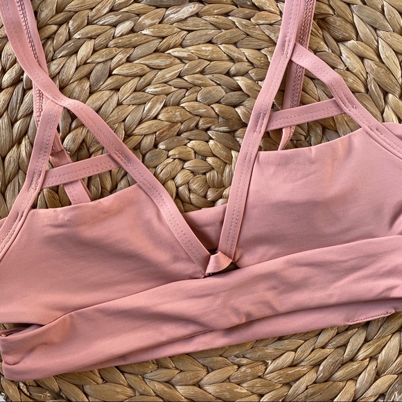 Tavik // Jessi cutout Bikini Top Rose Dawn - Picture 5 of 7